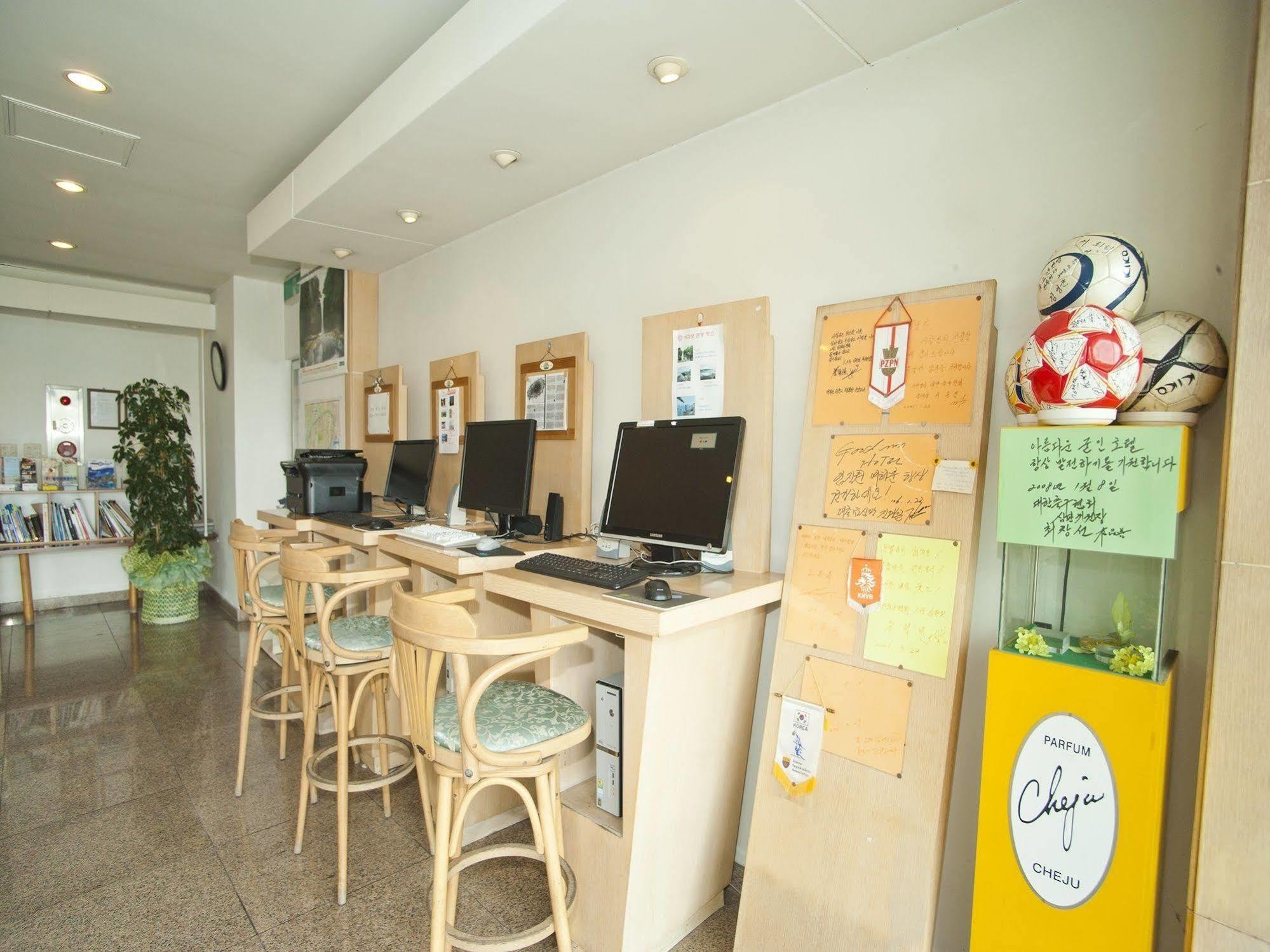 古德酒店 西归浦市 外观 照片